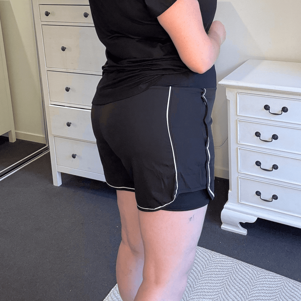 CORE RUNNING SHORTS - MOTION BLACK