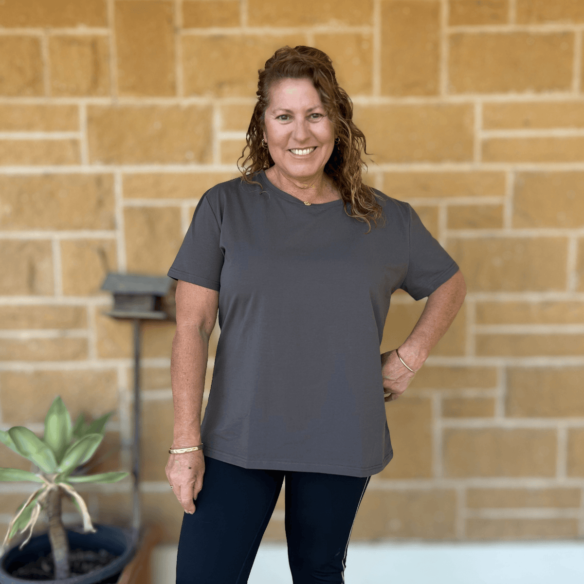CORE TRAINER TEE - STONE